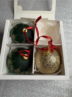 Dagmara glass Christmas ornaments